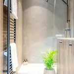 Charming Attic Retreat In Historic Center Διαμέρισμα