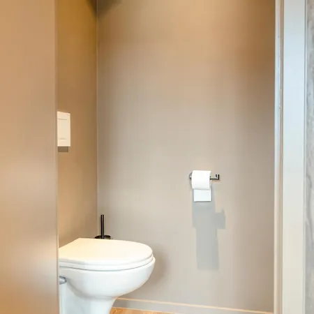 Charming Attic Retreat In Historic Center Apartment *